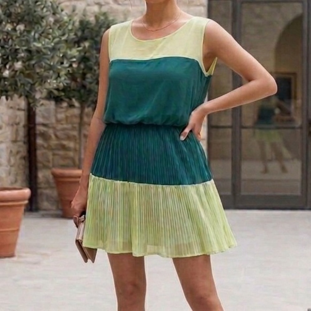 Esley Green Lime Colorblock Pleated Mini Dress Sleeveless Chiffon Tiered Pretty